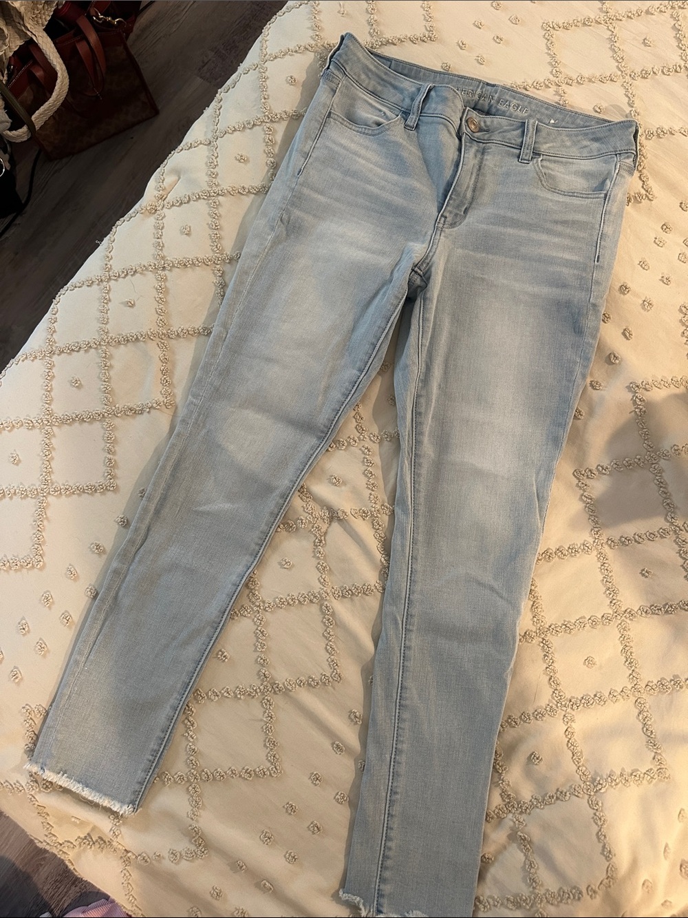 American Eagle Light Wash Women’s Skinny Jeans - Classic Casual